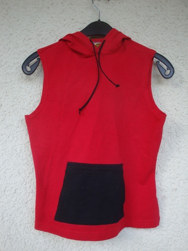 Neues kapuzen shirt mit - neues, kapuzen-shirt